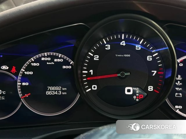 Porsche Panamera (971) id 3844937 из Кореи 15