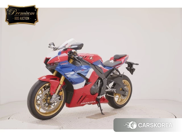 Проданный Honda CBR1000RR-R FIREBLADE SP 2022 из Японии, фото 3