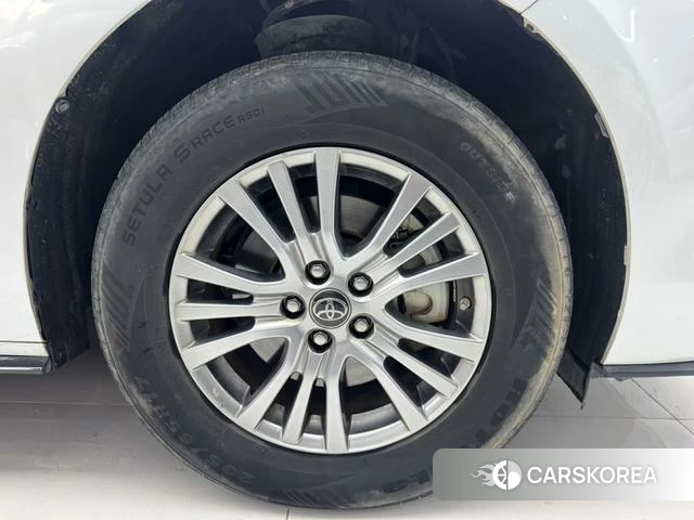 Toyota Saina id 4273623 из Китая 23
