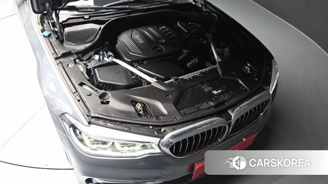 BMW 5 Series (G30) id 4918913 из Кореи 16