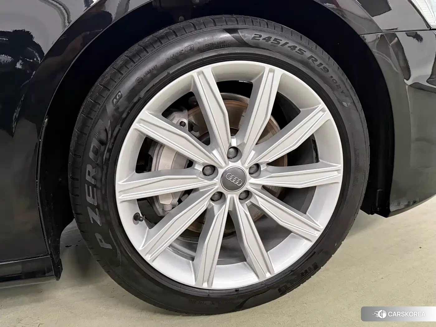 Audi A6L id 4547586 из Китая 11