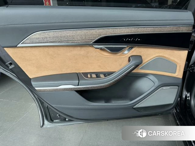 Audi A8 id 4272143 из Китая 18