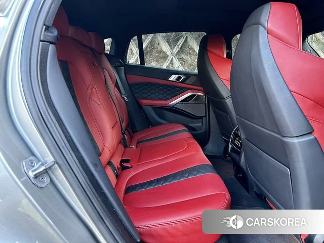 BMW X6 M 2021 Серебристо-серый из Китая, фото 6