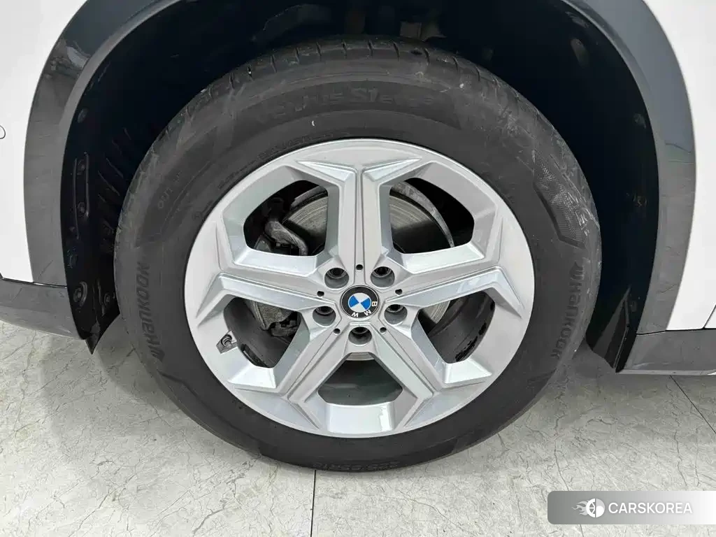 BMW X1 id 4629533 из Китая 23