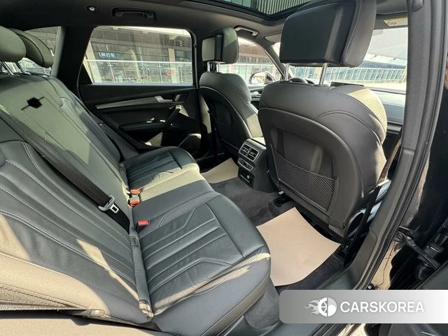 Audi Q5L id 4278445 из Китая 12