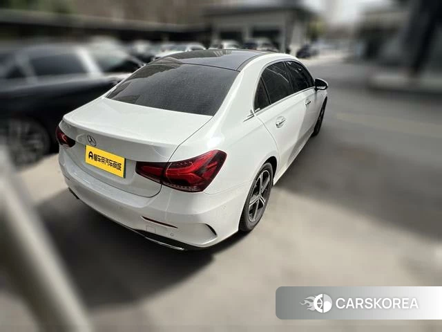 Mercedes-Benz Class A 2022 Белый из Китая, фото 6