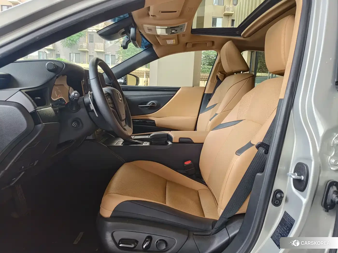Lexus ES id 4622406 из Китая 16