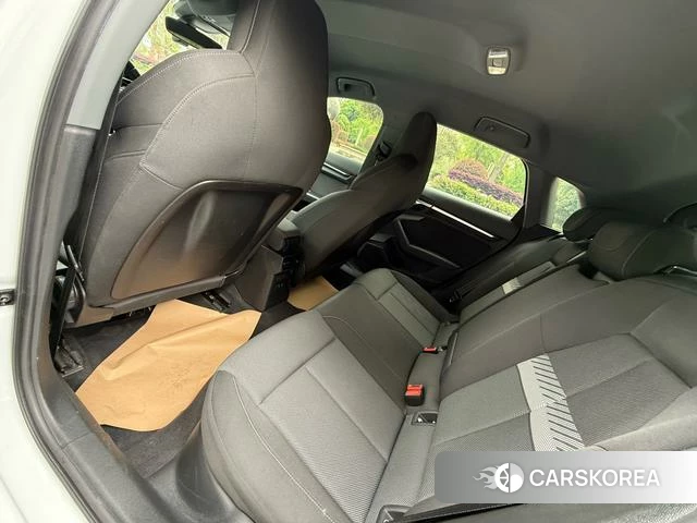 Audi A3 2021 Белый из Китая, фото 6