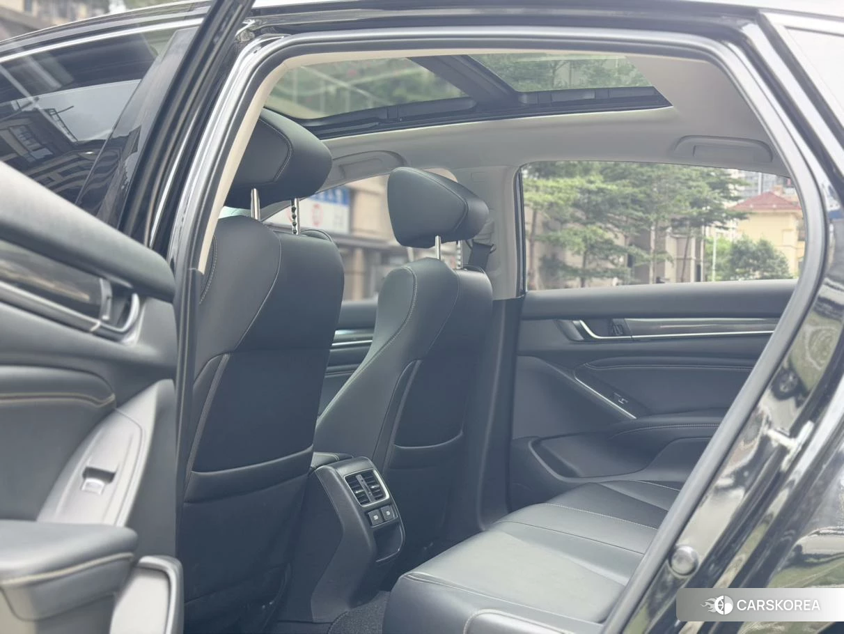 Honda Accord id 4514956 из Китая 7