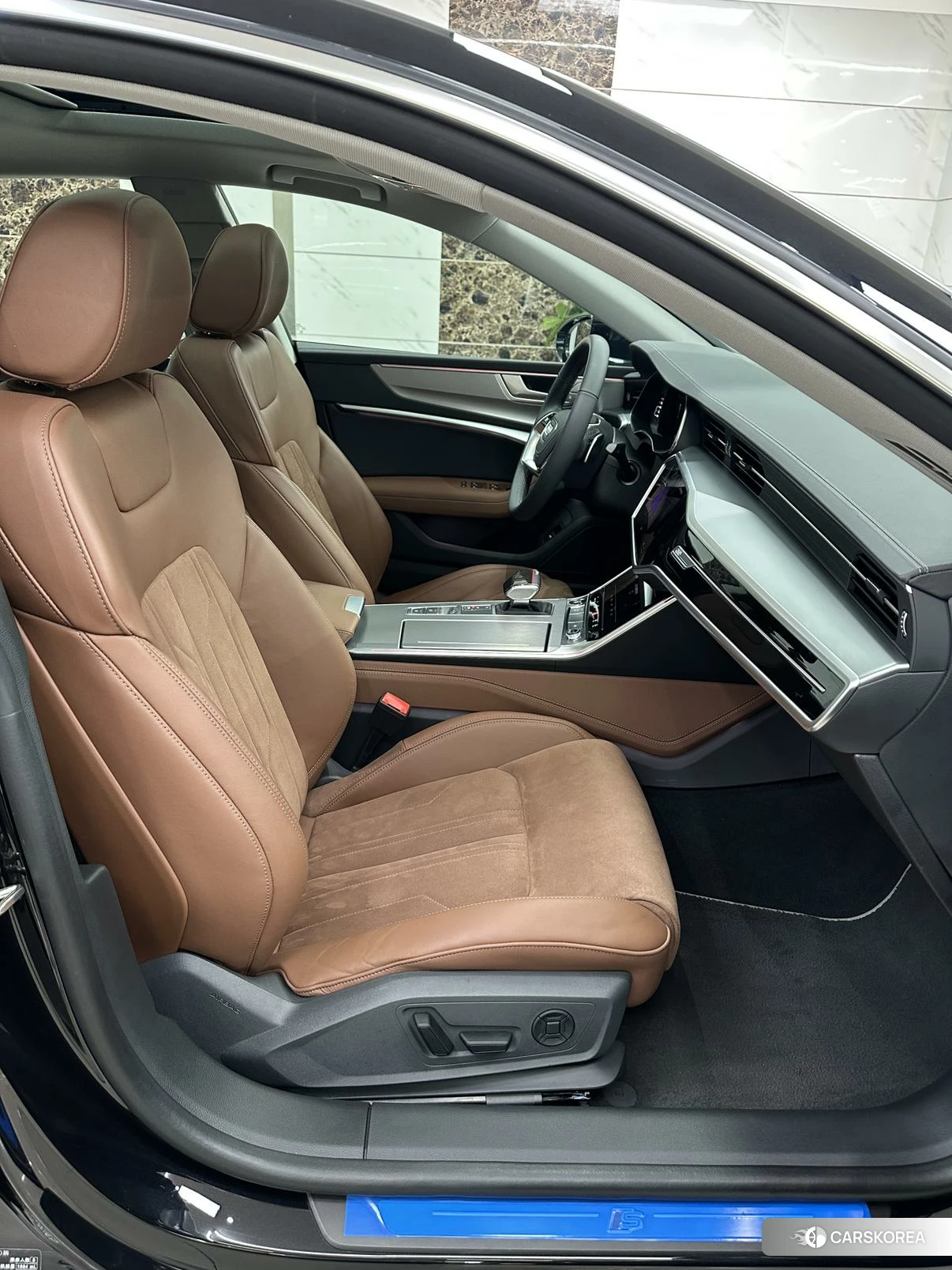 Audi A7L id 4454671 из Китая 17