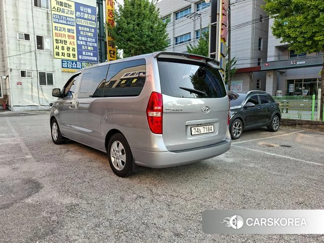 Hyundai The New Grand Starex id 4937789 из Кореи 16