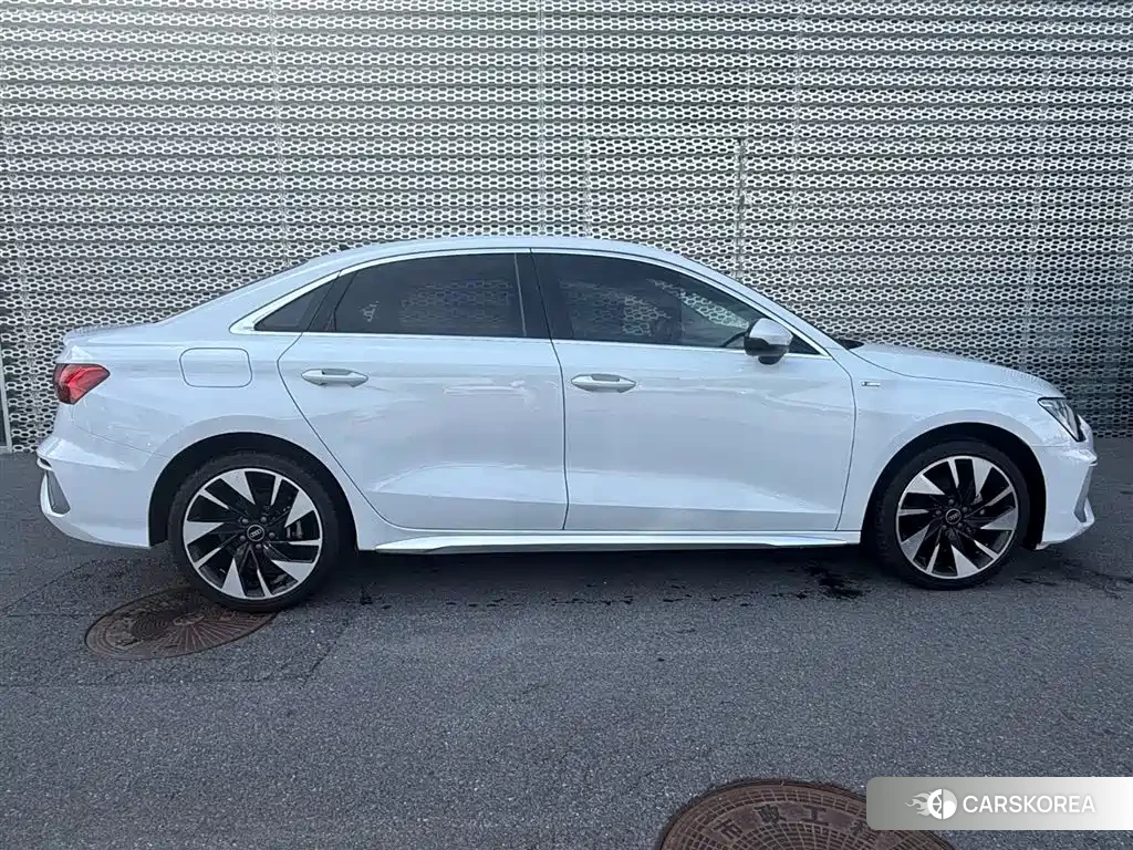 Audi A3 2024 Белый из Китая, фото 6
