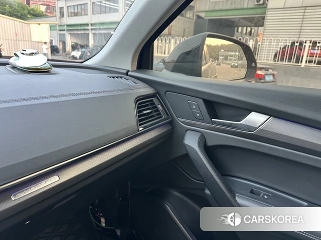 Audi Q5L id 4313937 из Китая 15