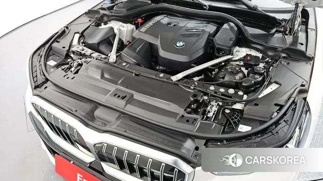 BMW 5 Series (G60) id 3399930 из Кореи 16