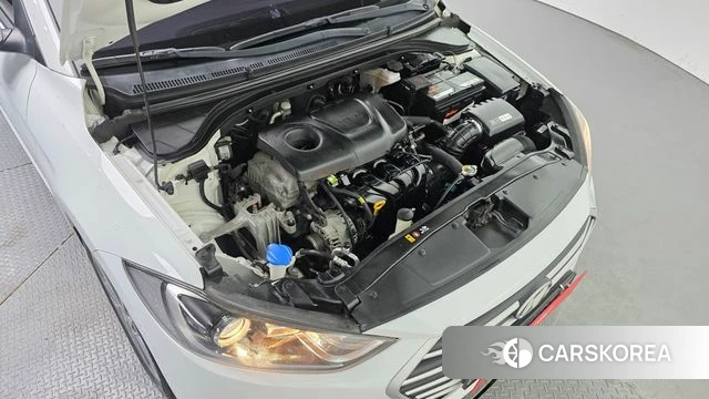 Hyundai Avante AD id 3820934 из Кореи 16