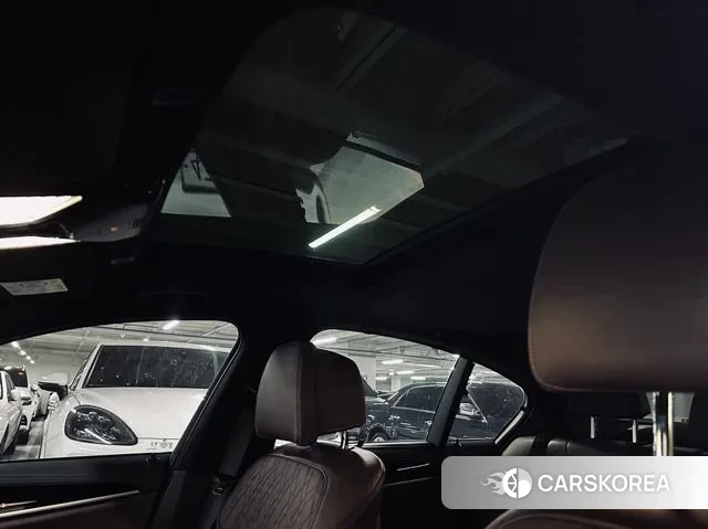 BMW 5 Series (G30) id 3620348 из Кореи 16