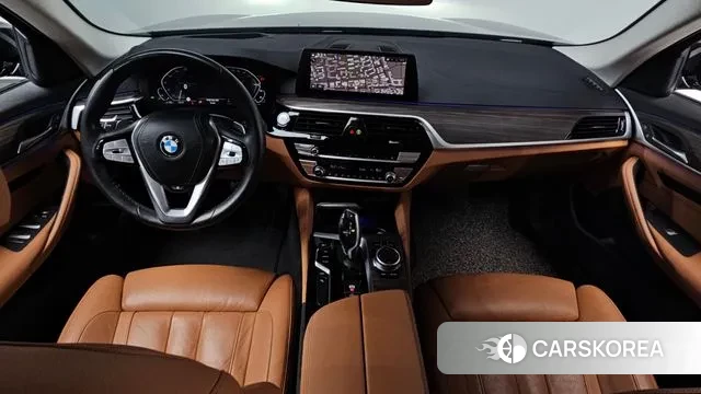 BMW 5 Series (G30) id 3018211 из Кореи 16