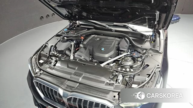 BMW 5 Series (G60) id 4414031 из Кореи 28
