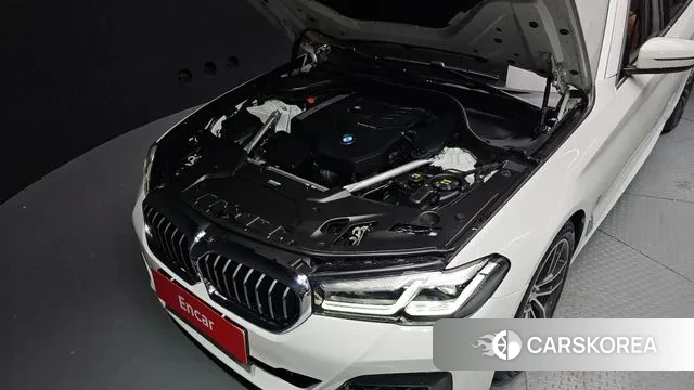 BMW 5 Series (G30) id 2894658 из Кореи 16