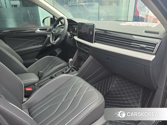 Volkswagen Tiguan L id 4333895 из Китая 15