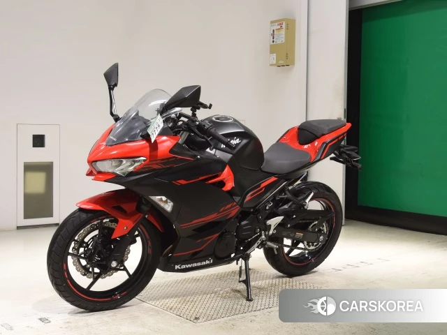 Kawasaki NINJA 250 2018 из Японии, фото 3