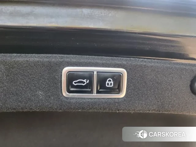 Hyundai Grandeur (GN7) id 3317059 из Кореи 16