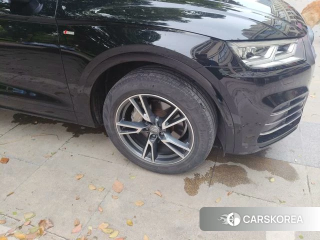 Audi Q5L id 4209607 из Китая 8
