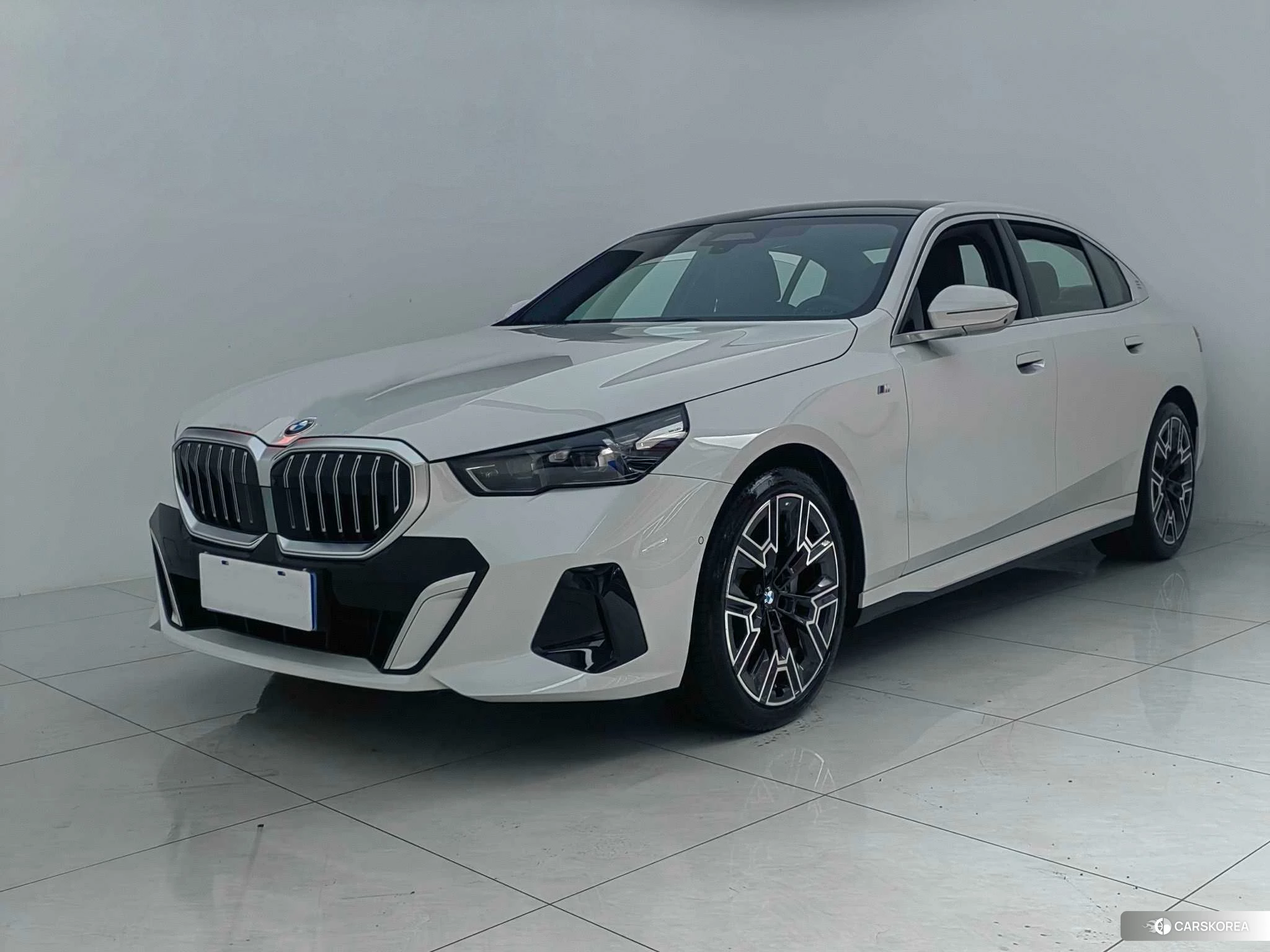 BMW 5 series id 4452637 из Китая 16