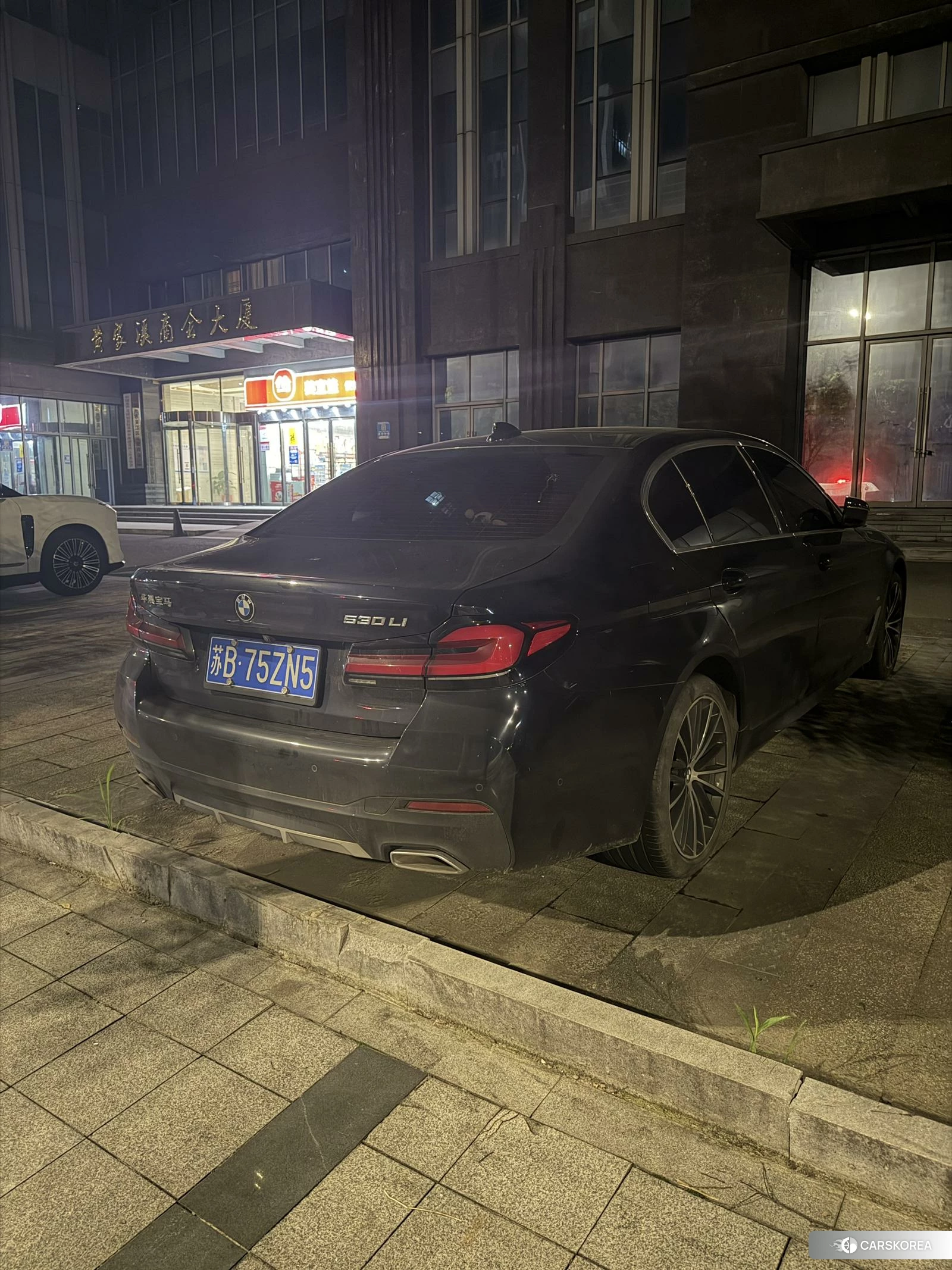 BMW 5 series 2021 Черный из Китая, фото 6
