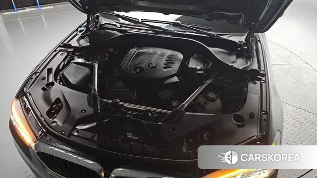 BMW 5 Series (G30) id 3703316 из Кореи 16