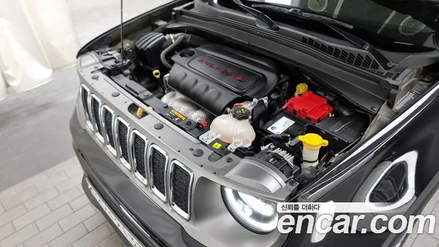 Jeep Renegade id 2751000 из Кореи 16