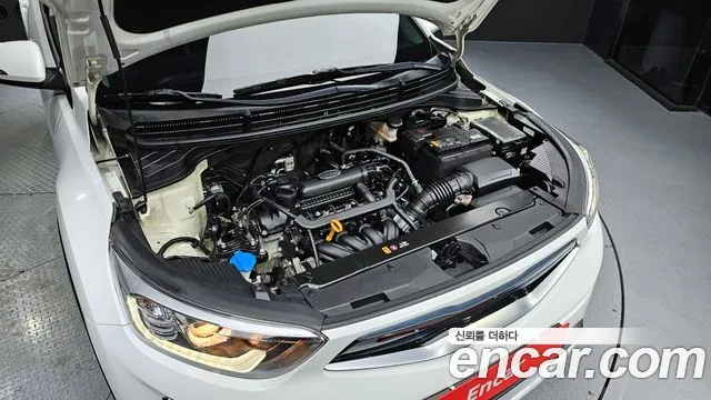 Kia Stonic id 2449757 из Кореи 16