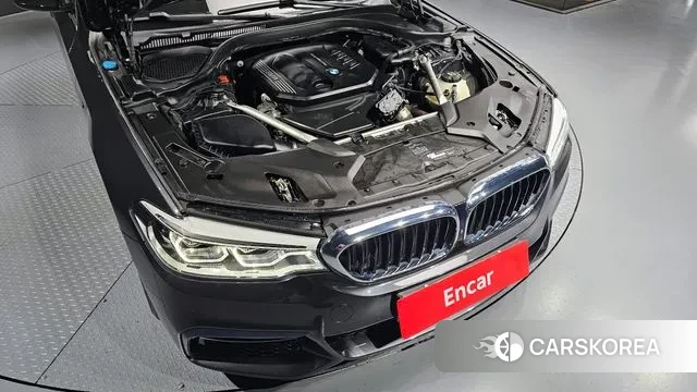 BMW 5 Series (G30) id 3464456 из Кореи 16