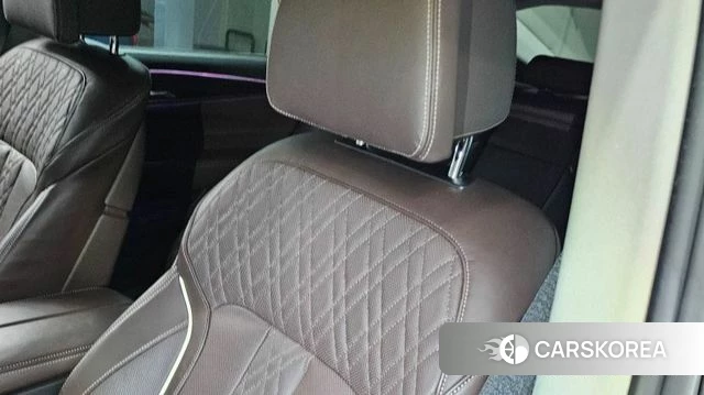 BMW 6 Series GT (G32) 2023 Белый из Кореи, фото 6