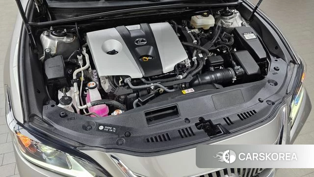 Lexus ES300h 7th generation id 4666719 из Кореи 26