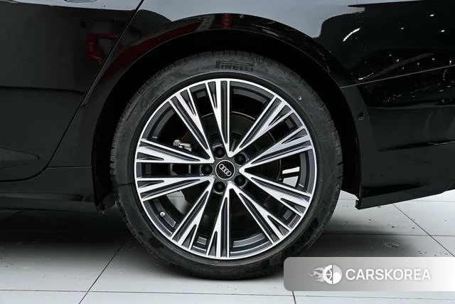 Audi A6L id 4359034 из Китая 16