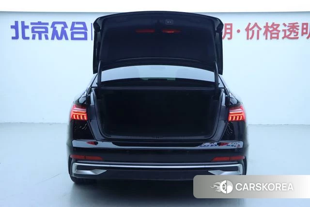 Audi A6L id 4272107 из Китая 22
