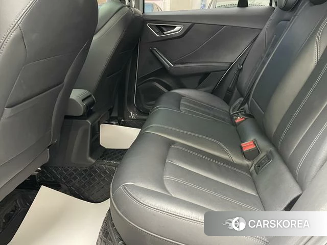Audi Q2L id 4290472 из Китая 14