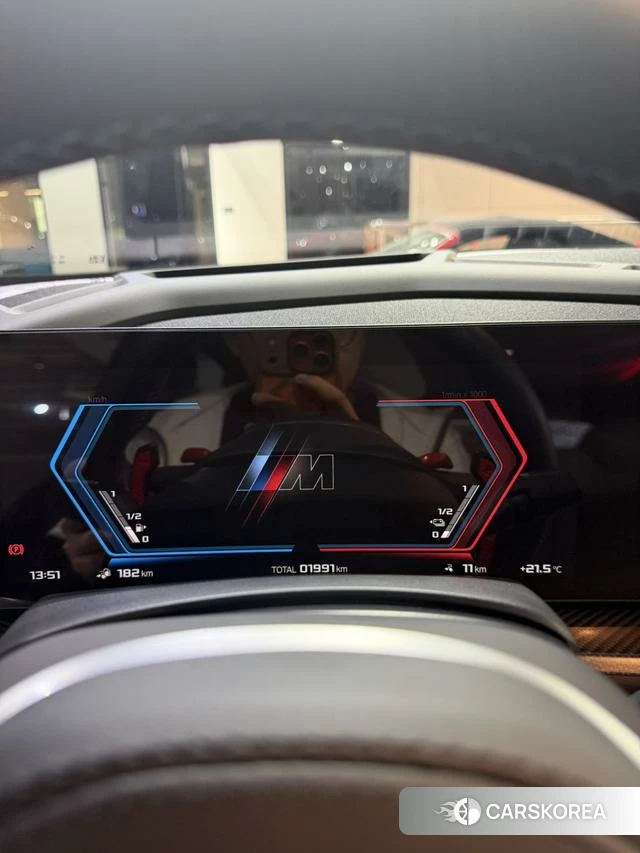BMW XM id 4182653 из Китая 11