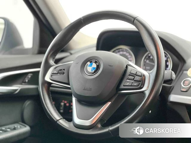 BMW 1 series id 4253642 из Китая 21