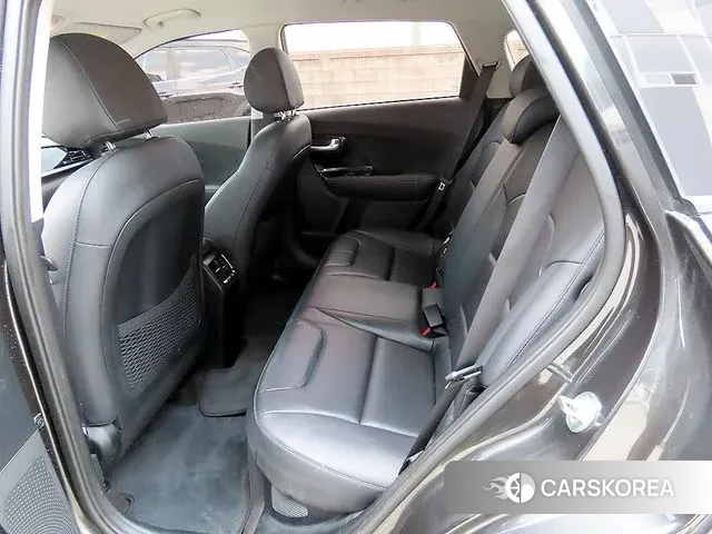 Kia The New Niro id 3777547 из Кореи 15