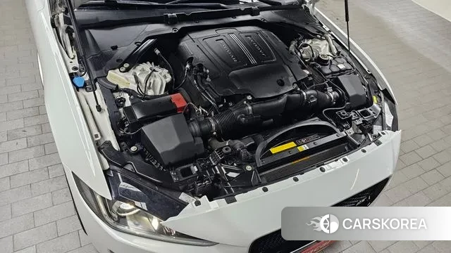 Jaguar XE id 3060522 из Кореи 16