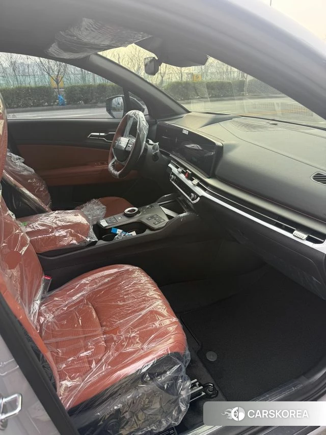 Kia The New Sportage 5th Generation Hybrid 2026 Серебристо-серый из Кореи, фото 6