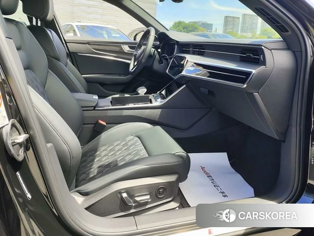 Audi A6L id 4297791 из Китая 13