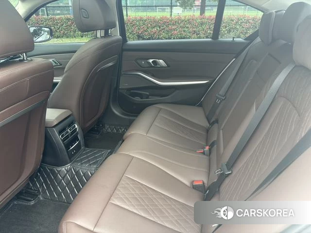 BMW 3 series id 4313714 из Китая 9