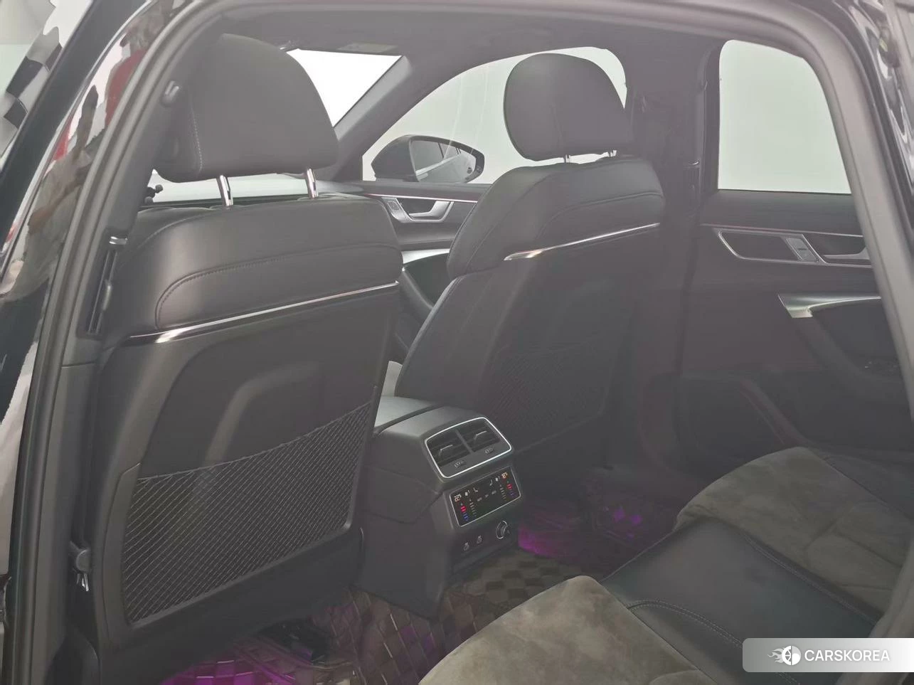 Audi A6L id 4510372 из Китая 17