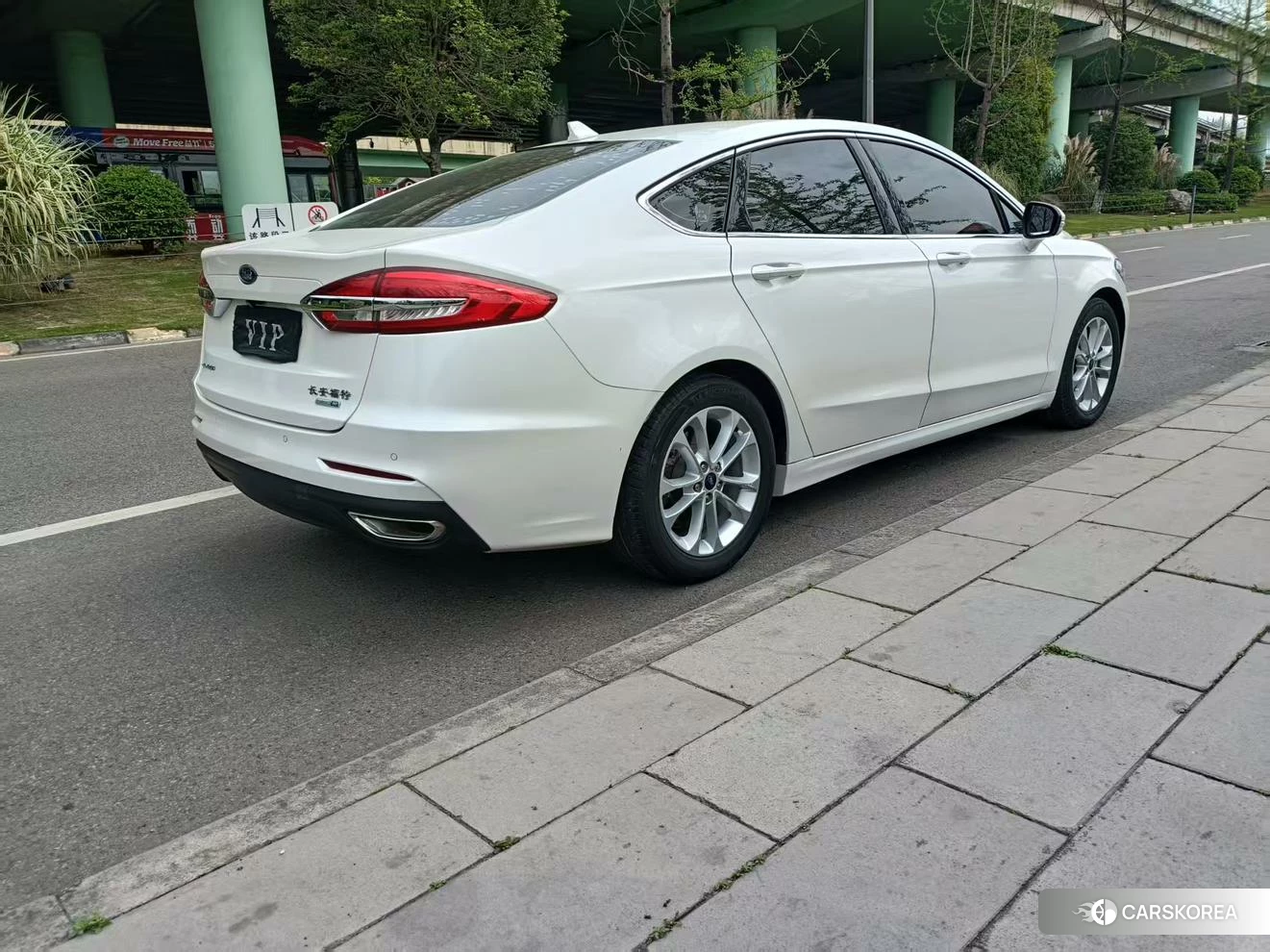 Ford Mondeo id 4419149 из Китая 8