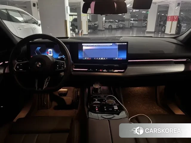 BMW 5 Series (G60) id 2997697 из Кореи 7