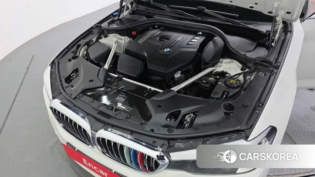 BMW 5 Series (G30) id 3924571 из Кореи 16