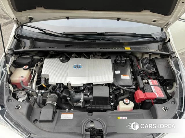 Toyota Prius 4th Generation id 3873917 из Кореи 14